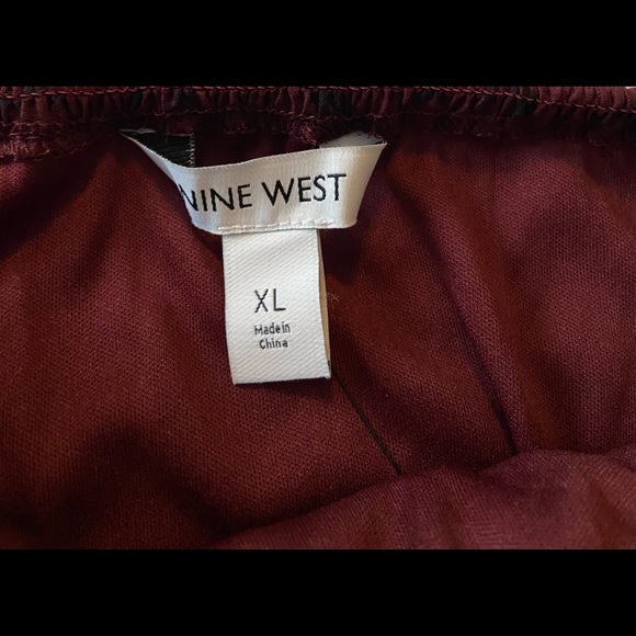 ❤️HP❤️Deep Red Squareneck Smocked Top-NWT - Picture 8 of 9